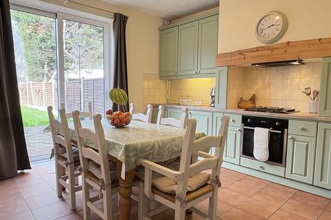 3 bedroom semi-detached house for sale, Kitson Hill Road, Mirfield WF14