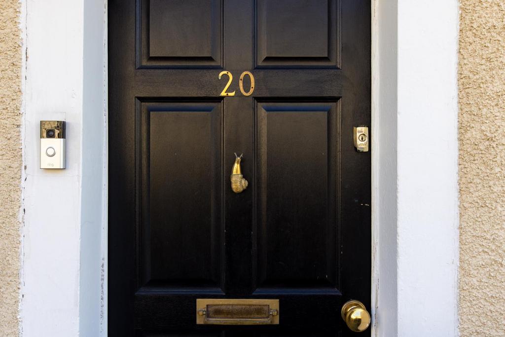 20 Stretford Road, BS5-36.jpg
