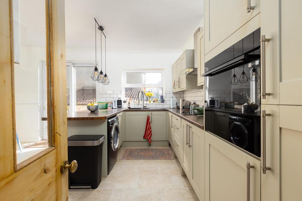 20 Stretford Road, BS5-18.jpg