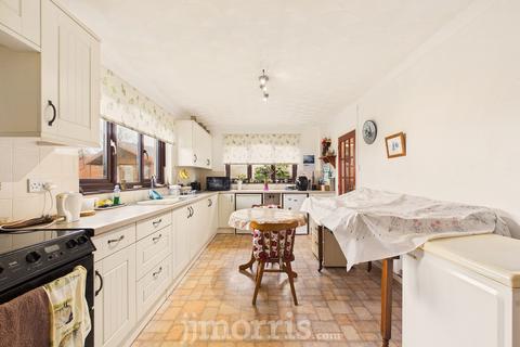 undefined, Efailwen, Clynderwen, SA66
