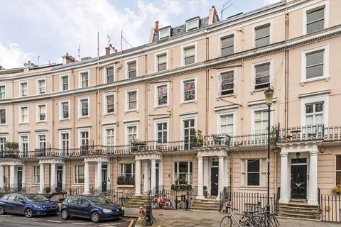 1 bedroom flat for sale, Royal Crescent, London W11