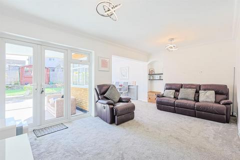 undefined, Padgetts Way, Hockley SS5