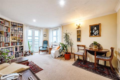 Church Crescent, London, N10