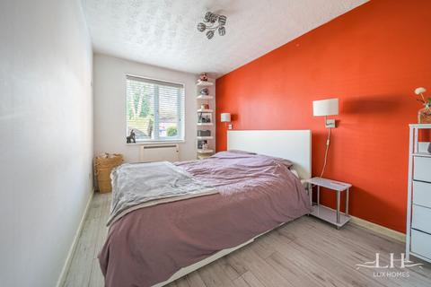 2 bedroom apartment for sale, Trienna Court, Brentwood