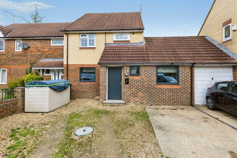 4 bedroom semi-detached house for sale, Atkinson Road, Maidenbower, Crawley, West Sussex, RH10