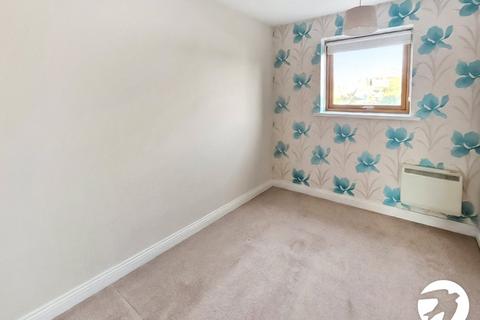3 bedroom terraced house to rent, Lamberhurst Close, Orpington, BR5