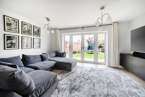4 bedroom detached house for sale, South Lane, Ash GU12
