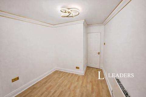 2 bedroom terraced house to rent, Regency Square, Brighton, East Sussex, BN1