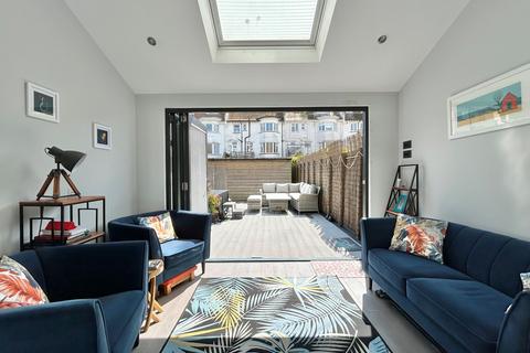 5 bedroom semi-detached house for sale, Egerton Road, Bexhill on Sea TN39