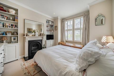 2 bedroom flat for sale, Honeybrook Road, Balham, London, SW12