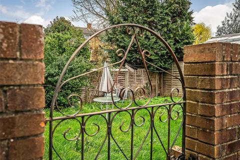 undefined, Ashburnham Road, Richmond, Surrey, TW10
