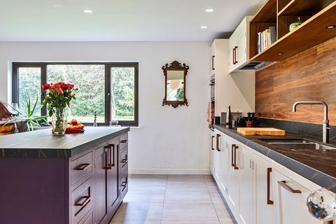 undefined, Winchester Road, Petersfield, GU32