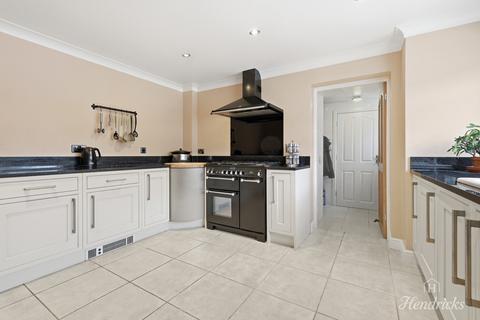 undefined, The Knares, Basildon, SS16 5