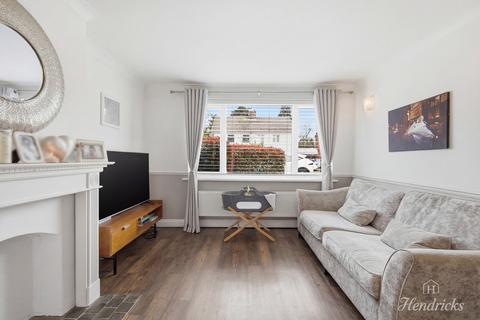 undefined, Dorothy Gardens, Benfleet, SS7 3