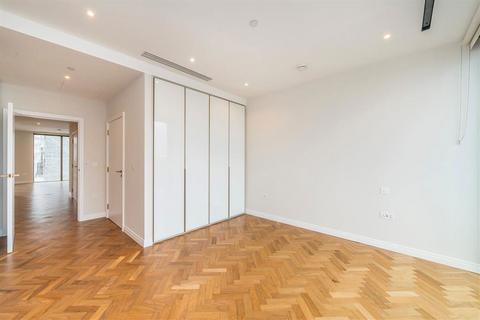 3 bedroom flat to rent, Parkland Walk, London SW6