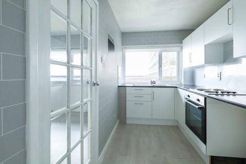 2 bedroom flat for sale, 91 Hutcheon Court, Aberdeen, AB25 1EW