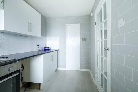 2 bedroom flat for sale, 91 Hutcheon Court, Aberdeen, AB25 1EW