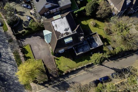5 bedroom detached house for sale, The Bishops Avenue, N2