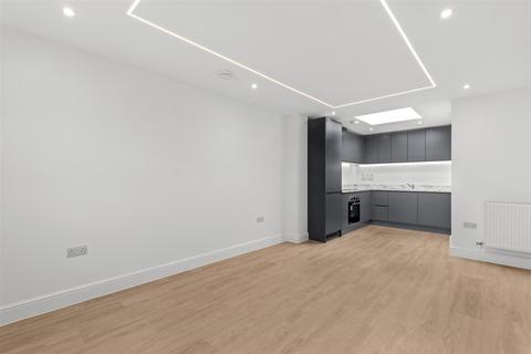 2 bedroom apartment to rent, 65-69 London Road, High Wycombe HP11