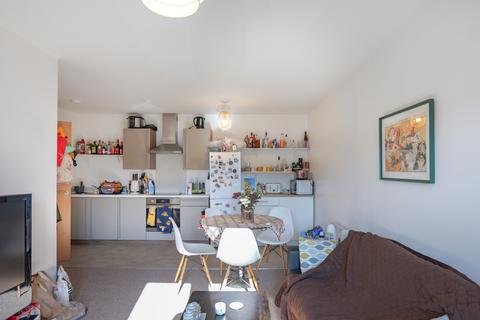 3 bedroom flat for sale, Derwent Street, Salford M5