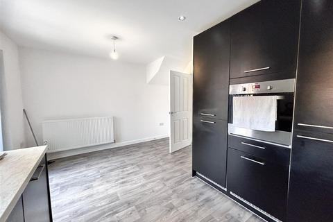 undefined, Jubilee Close Sandy Beds