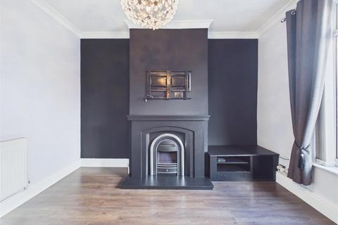 3 bedroom house to rent, Lowgates, Staveley, Chesterfield