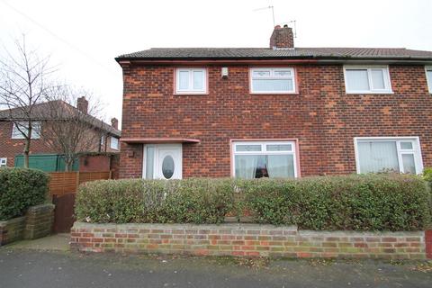 3 bedroom end of terrace house to rent, Kildwick Grove, Park End, TS3 7SD