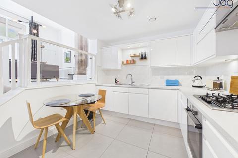 undefined, Kershaw Drive, The Residence  | A Unique Split-Level Apartment At The Residence