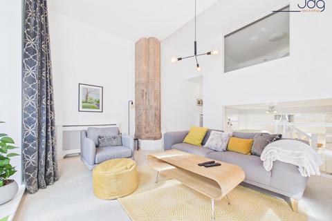 undefined, Kershaw Drive, The Residence  | A Unique Split-Level Apartment At The Residence