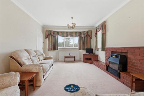 2 bedroom detached bungalow for sale, Alfriston Road, Coventry CV3