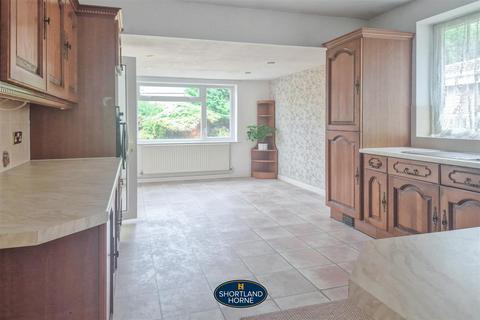 2 bedroom detached bungalow for sale, Alfriston Road, Coventry CV3