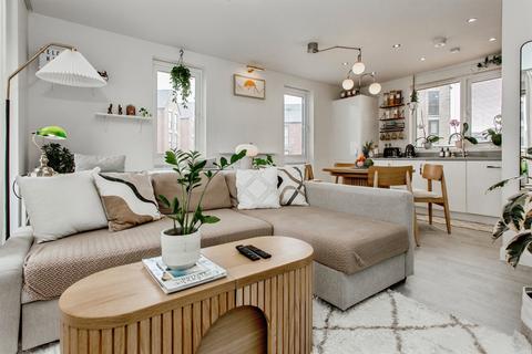 1 bedroom ground floor flat for sale, Osprey Drive, Trumpington, Cambridge