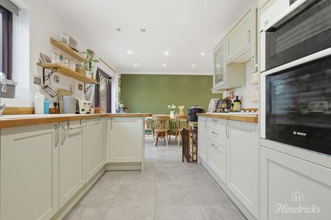 undefined, Alleyn Place, Westcliff-on-sea, SS0 8