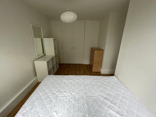 Westbridge-road-sw11-3tl-1051045