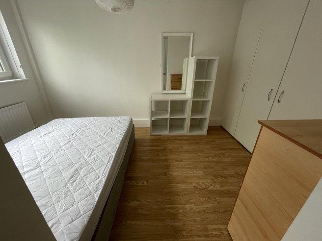 Westbridge-road-sw11-3tl-1051046