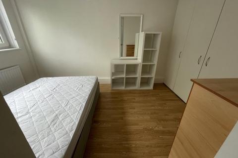 1 bedroom flat to rent, Westbridge Road