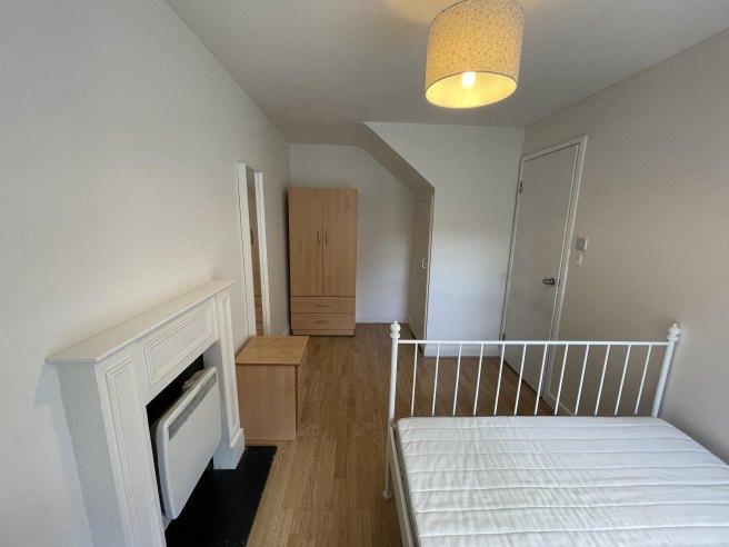 Westbridge-road-sw11-3tl-1051058