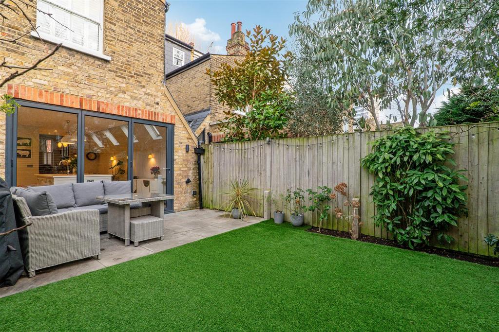Silver Crescent, W4 - FOR SALE-01-08 T105854.303.jp