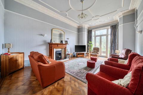 undefined, Uxbridge Road, Ealing, W5