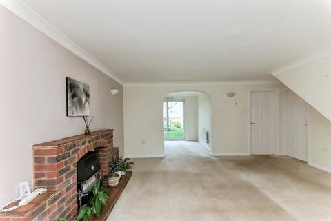 4 bedroom detached house for sale, Langdale Close, Eastbourne