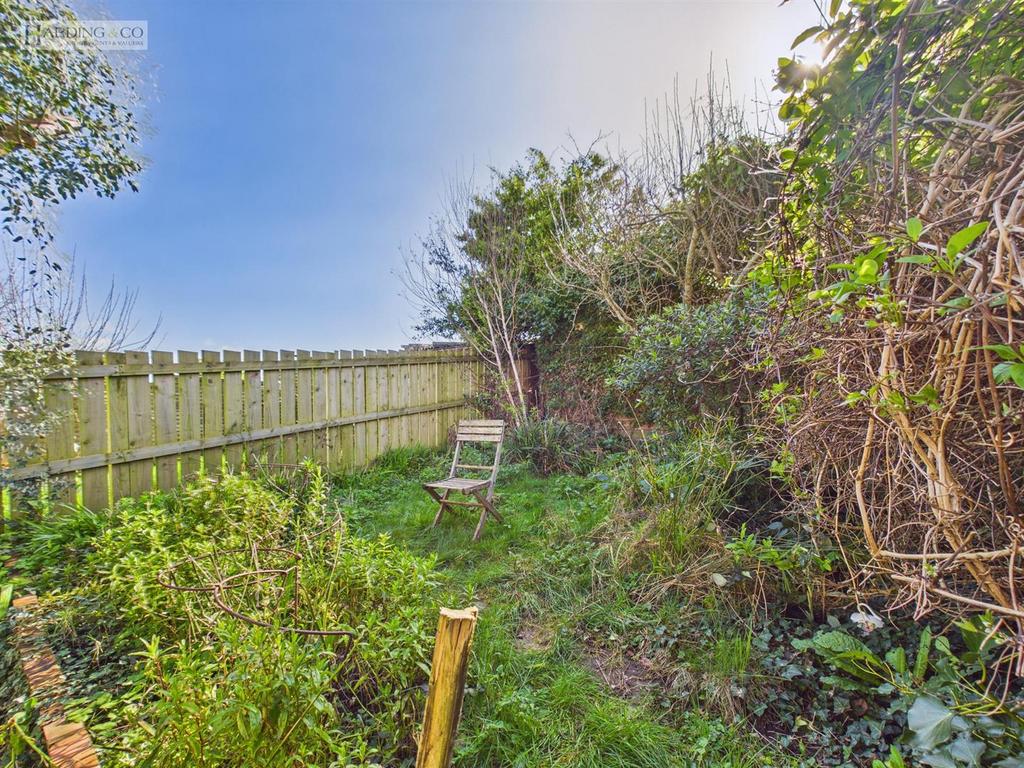 Rear garden (2).jpg