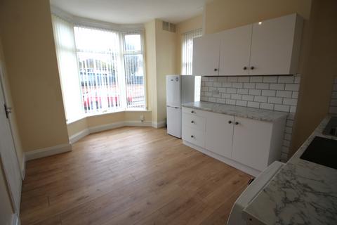 1 bedroom ground floor flat to rent, Seymour Road, Manchester, M8