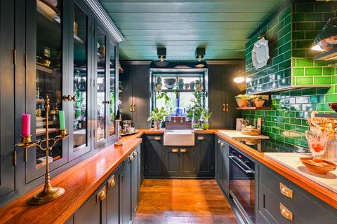 3 bedroom maisonette for sale, Offley Road, Oval, London, SW9