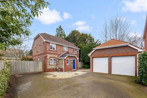 4 bedroom detached house for sale, Pagewood Close, Crawley RH10