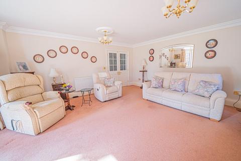 3 bedroom apartment for sale, Station Road, Knowle, B93
