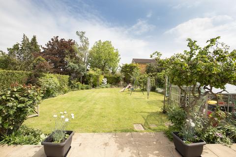 4 bedroom detached house for sale, Watford Road, Hertfordshire AL2