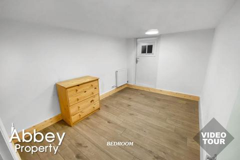 1 bedroom flat to rent, High Street North, Dunstable, LU6