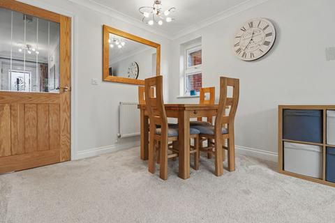 undefined, White Tree Close, Eastleigh SO50