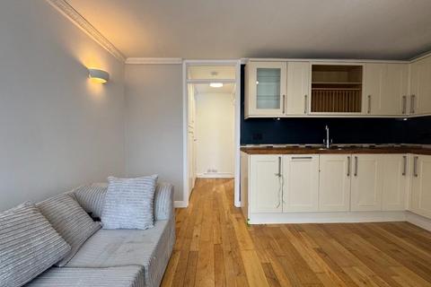 1 bedroom flat to rent, Hydefield Close, Winchmore Hill, N21