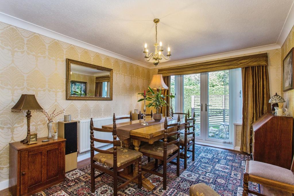 Dining/Bedroom